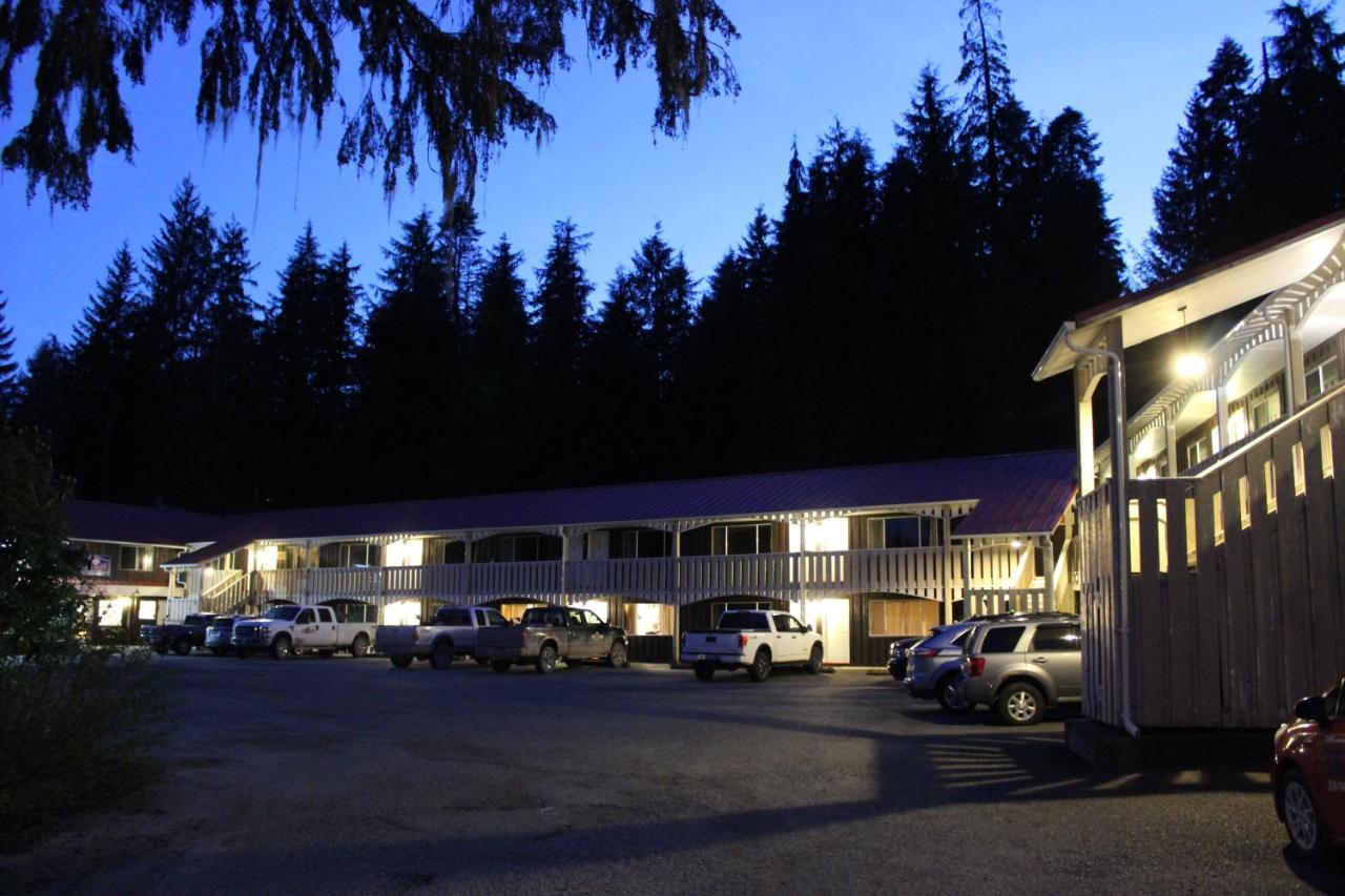 Pioneer Inn By The River Port Hardy Εξωτερικό φωτογραφία
