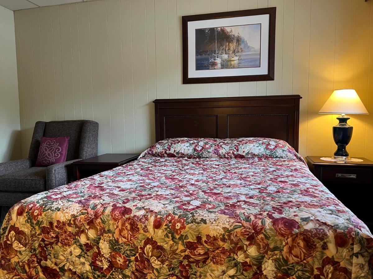 Pioneer Inn By The River Port Hardy Εξωτερικό φωτογραφία